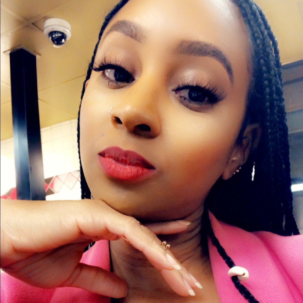 Meet your Posher, Ashanti